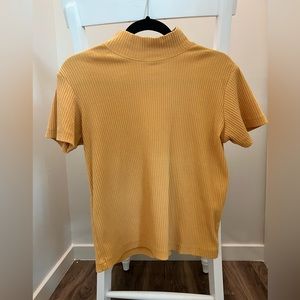 Mustard yellow short sleeve turtleneck sweater